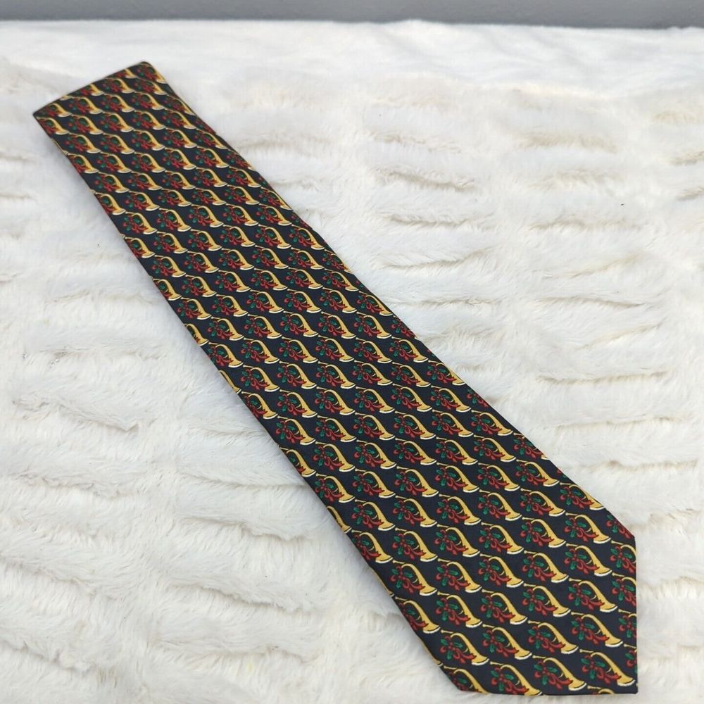 Hallmark Specialties Men's Christmas Horns And Holly Tie